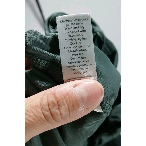 Athleta Ultimate Stash Pocket Embossed 7/8 Tights Size XL Green Run Gym - Picture 7 of 7